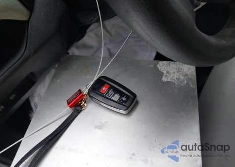 2021 Toyota Rav4 Xle z USA, uszkodzony, nr VIN 2T3W1RFV8MW123349